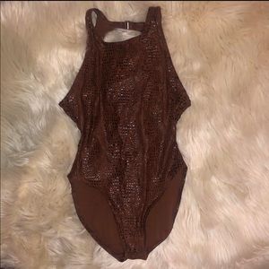 Oscar De La Renta size 8 High Neck  Crocodile